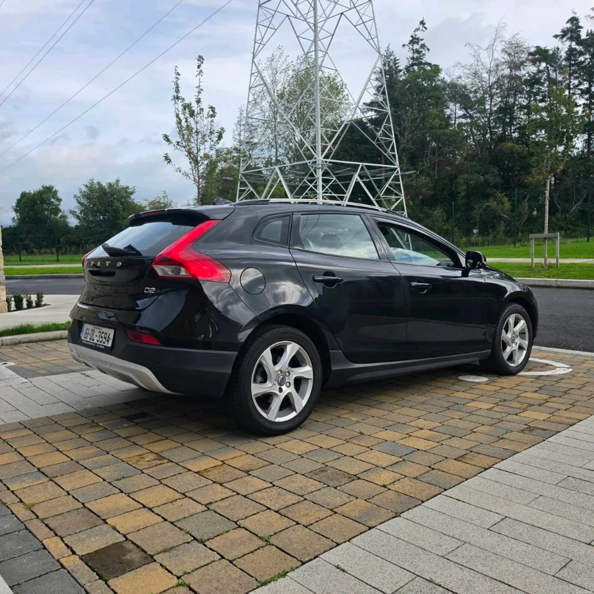 6250€ VOLVO V40 CROSS COUNTRY 2.0D LONG NCT/TAX - Image 1