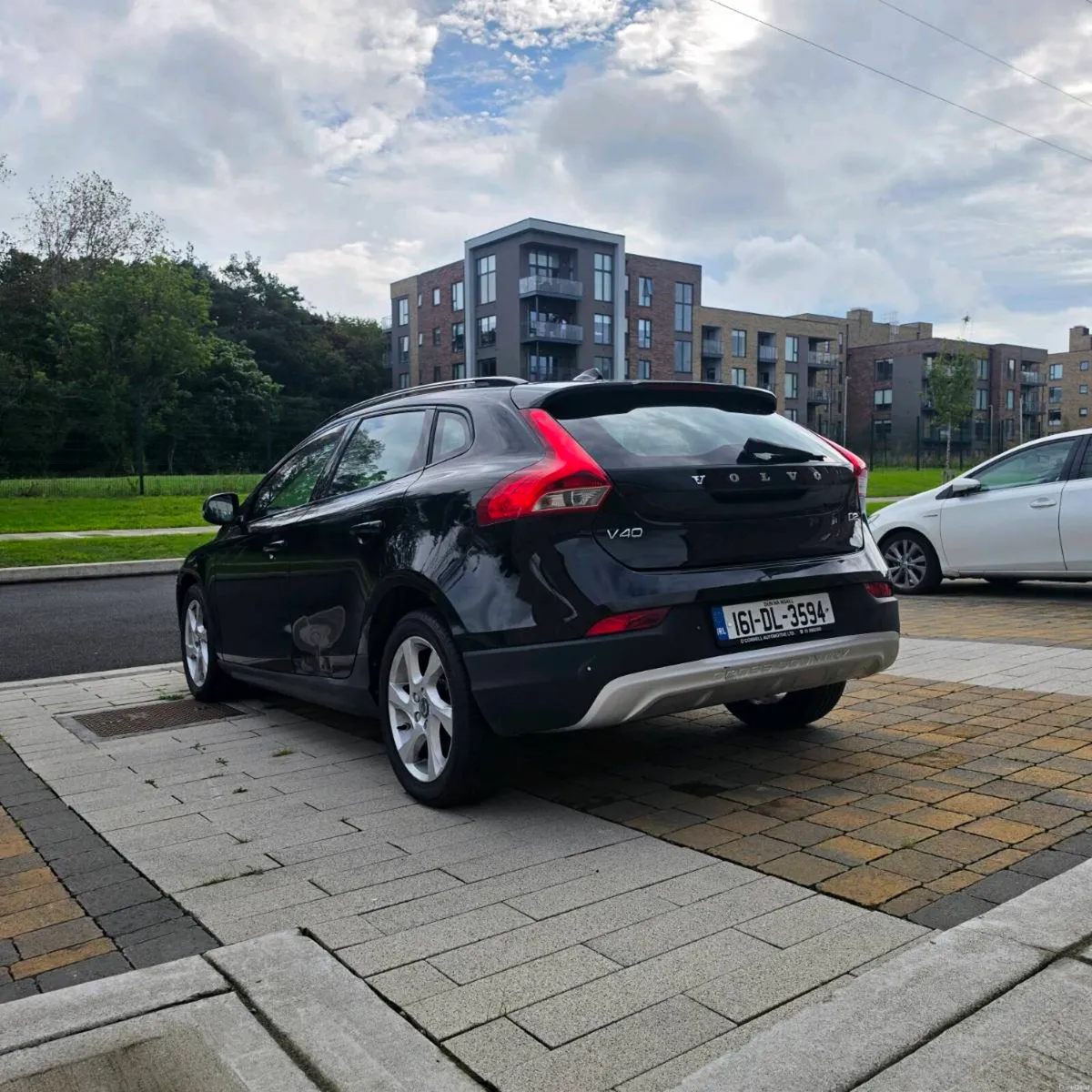 6250€ VOLVO V40 CROSS COUNTRY 2.0D LONG NCT/TAX - Image 5