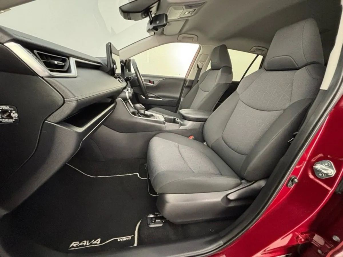 Toyota RAV4 HYBRID LUNA 4DR AUTO - Image 6