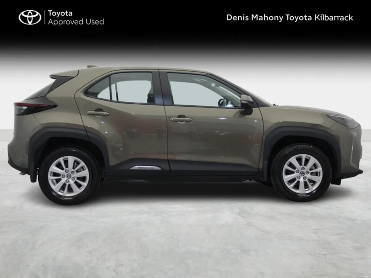 Toyota Yaris Cross LUNA 4DR AUTO CROSS - Image 3