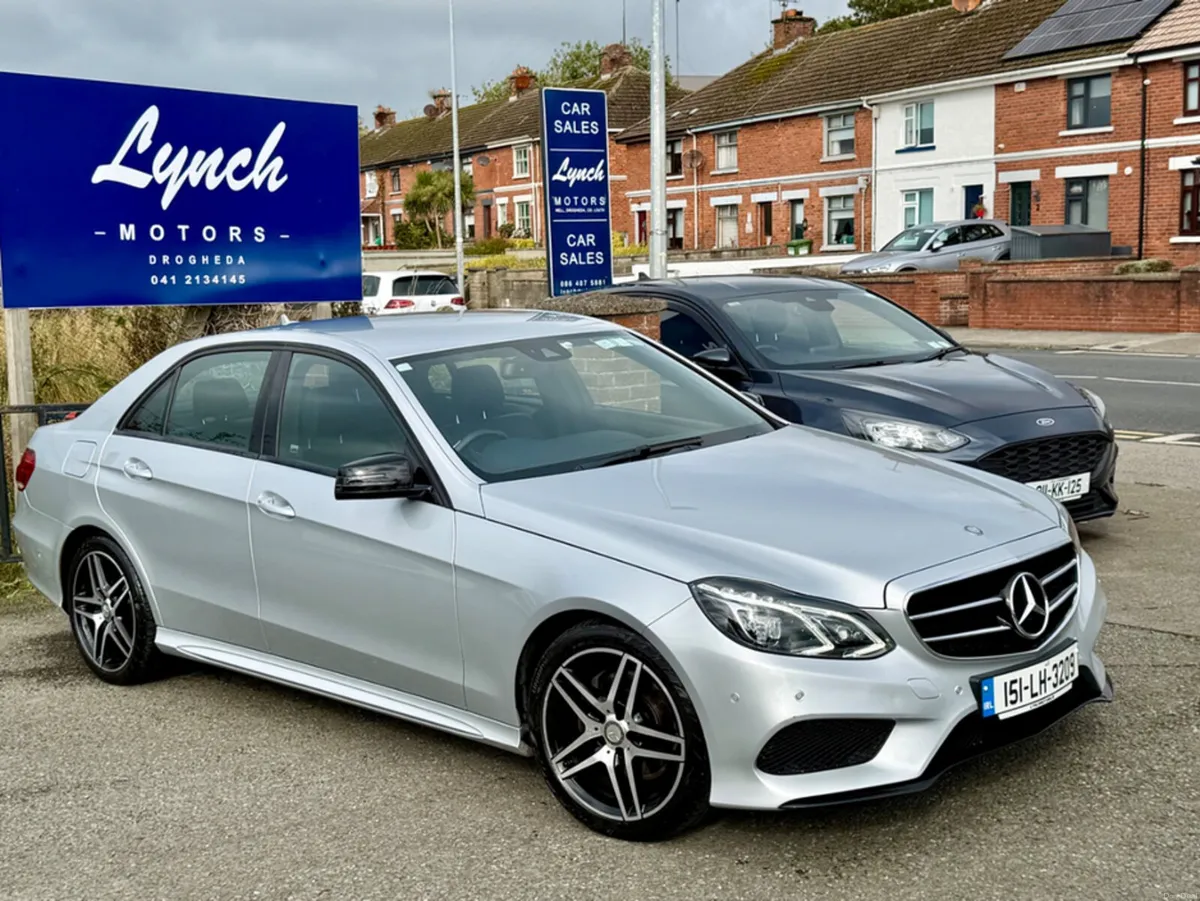 Mercedes-Benz E-Class E SERIES BLUETEC AMG NIGHT E - Image 2