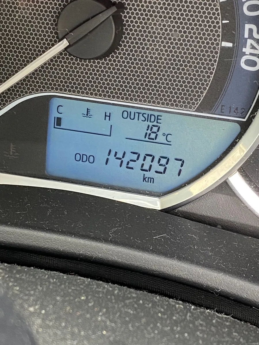 Toyota Auris 2014 - Image 3