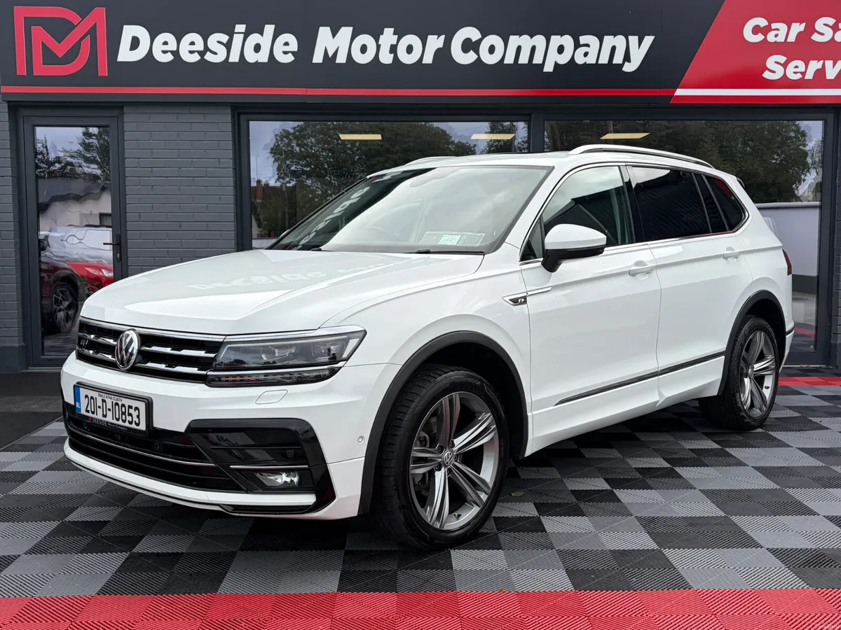 (202) Volkswagen Tiguan Allspace R Line//1 of 1 - Image 2