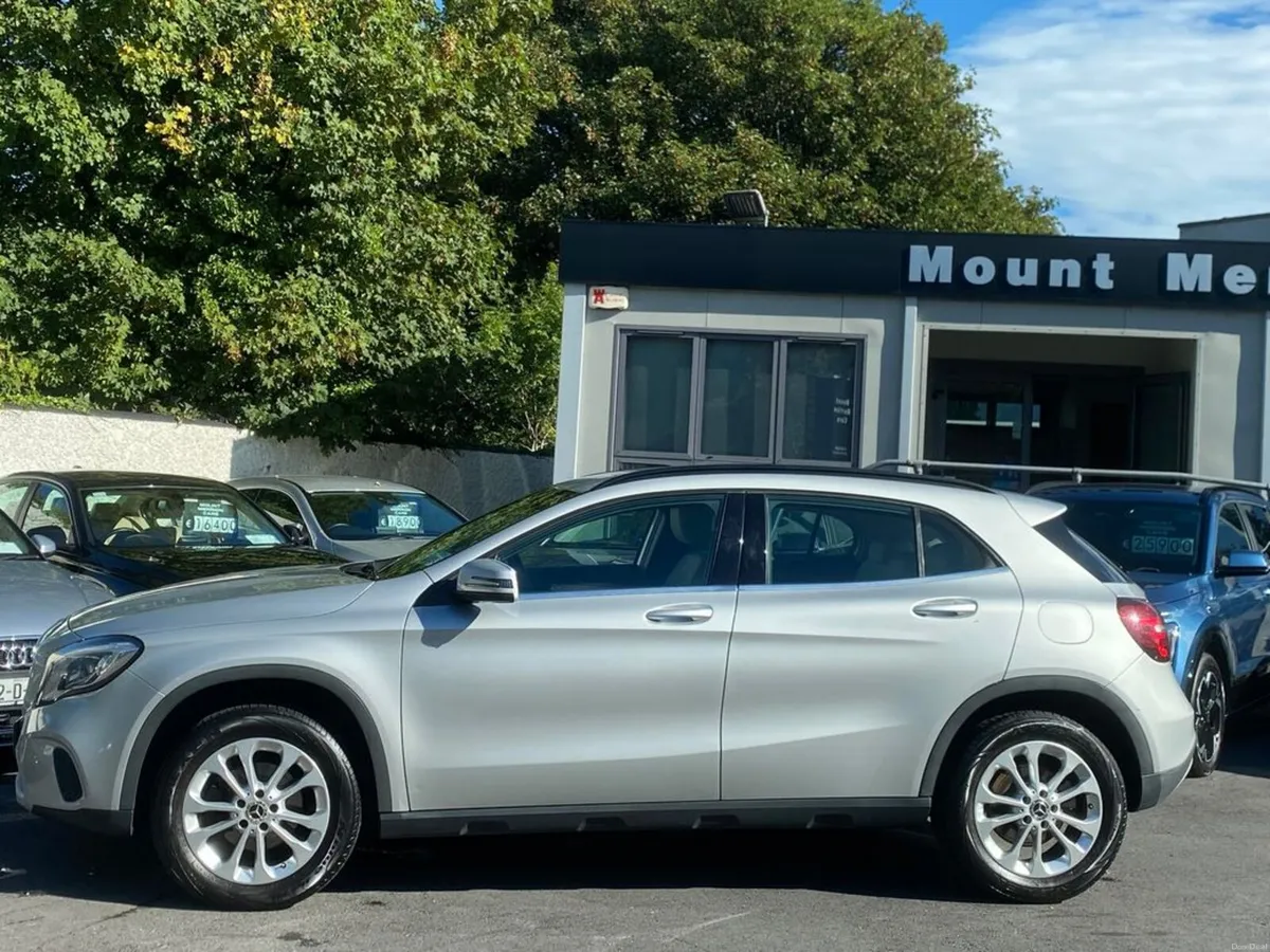 Mercedes-Benz GLA Irish Car Ivory leather Auto 1.6 - Image 5