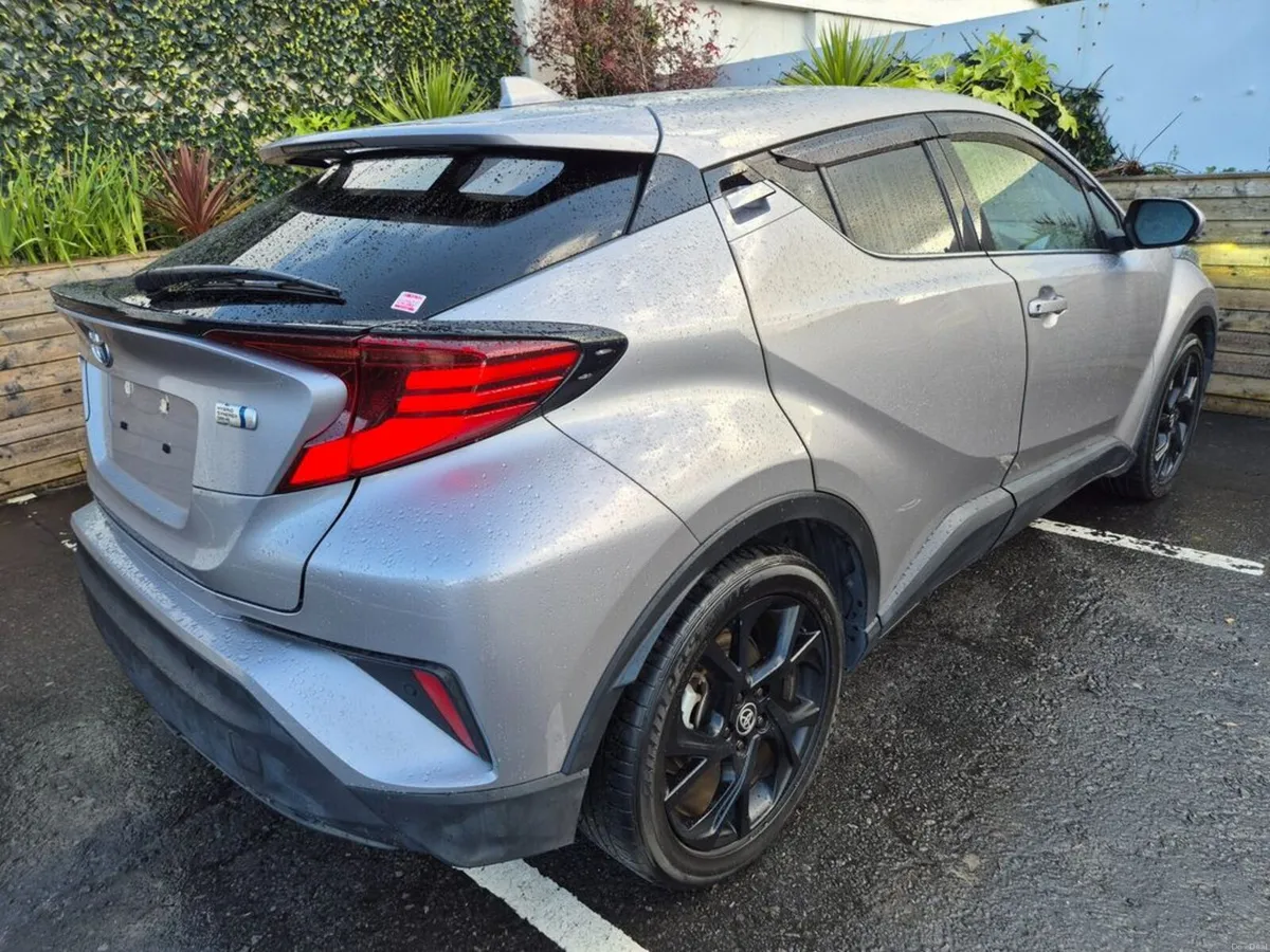 Toyota C-HR 1.8 HYBRID / SOL G-PACK NERO WITH SAFE - Image 6