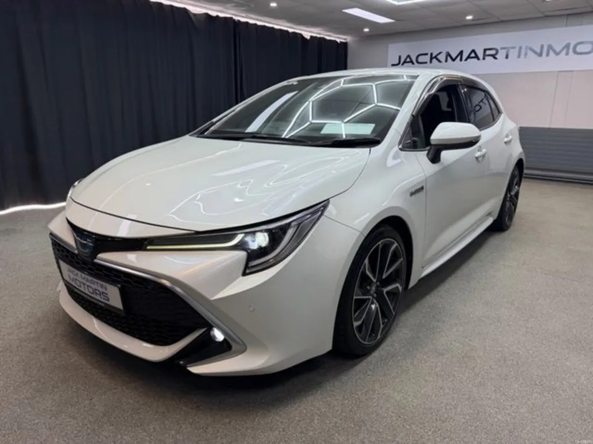 Toyota Corolla Sport - Image 3