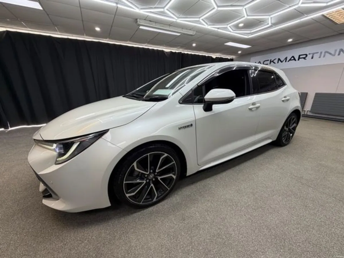 Toyota Corolla Sport - Image 5