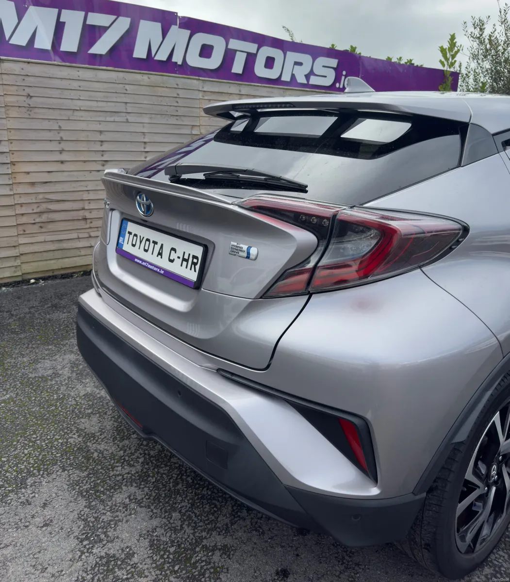 2018 Toyota CH-R, G Nero Spec, Hybrid Auto - Image 6