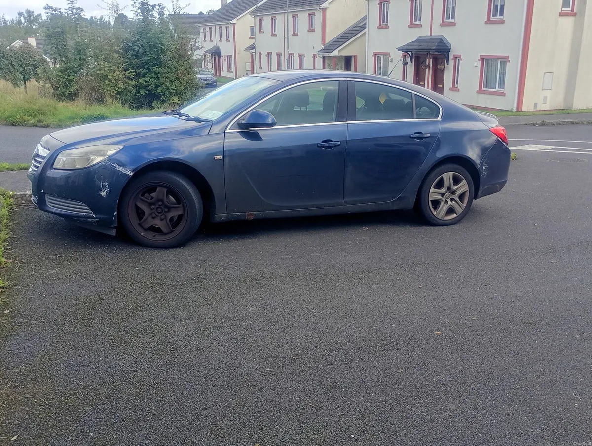 Vauxhall Insignia 2011 - Image 4