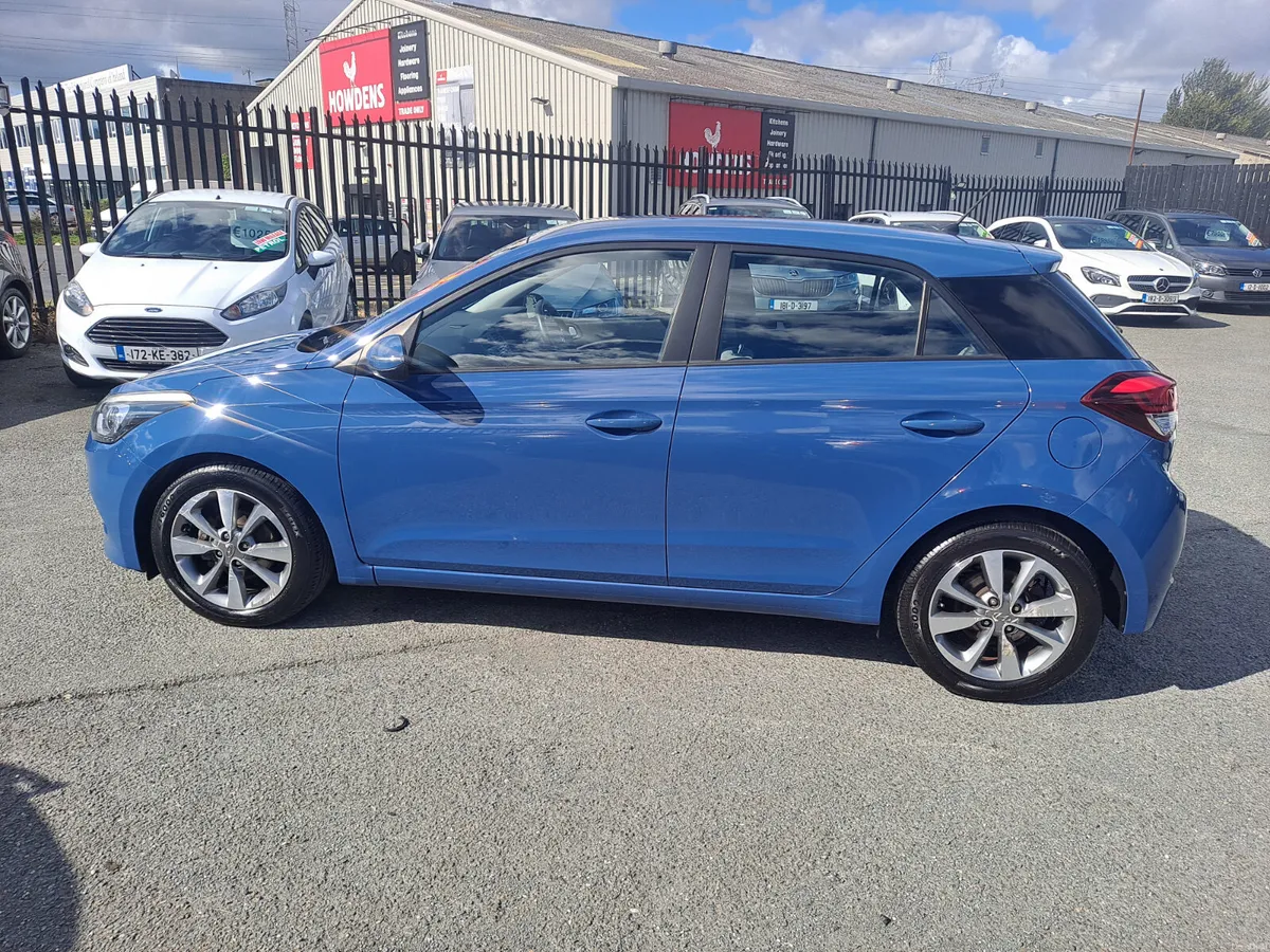 Hyundai i20 2016 VERY LOW KMS DELUXE SPEC - Image 5