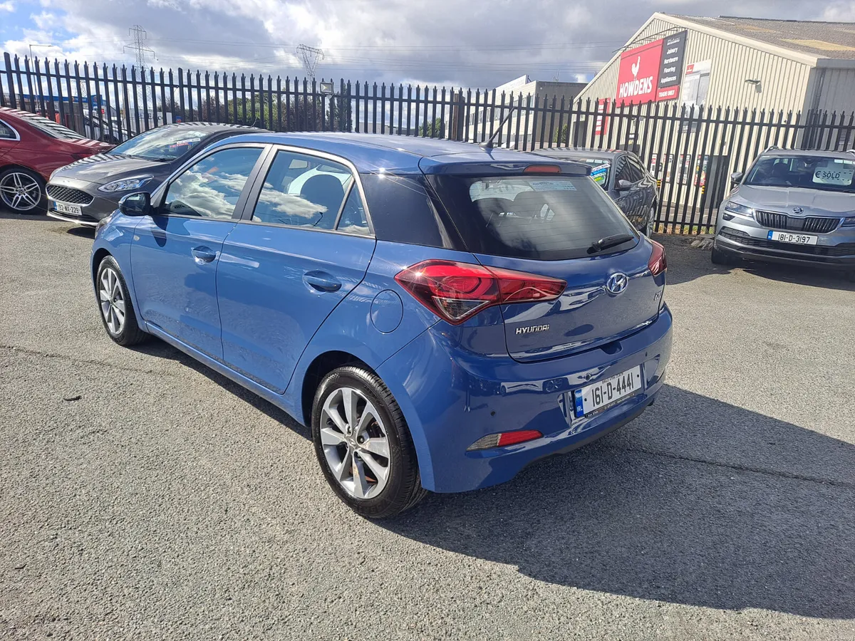 Hyundai i20 2016 VERY LOW KMS DELUXE SPEC - Image 6