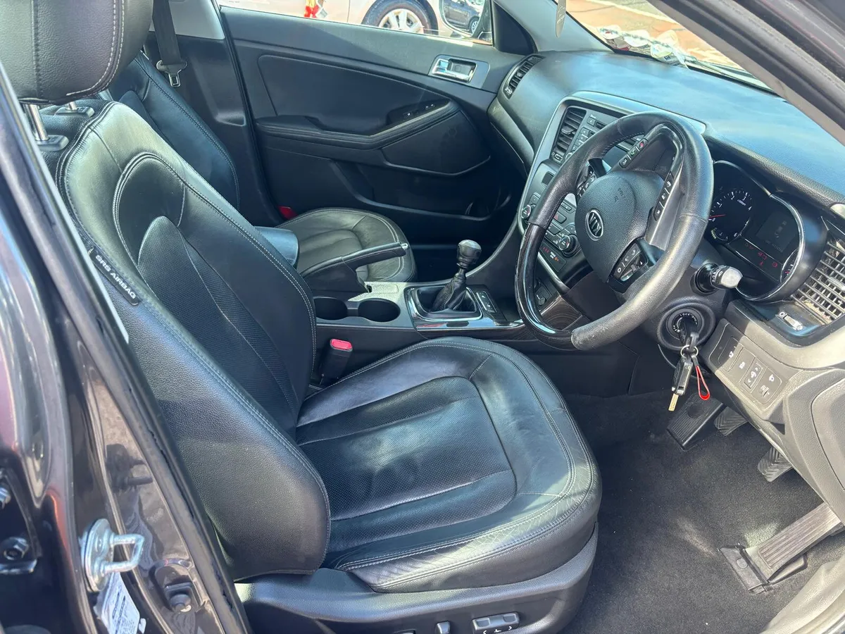 Kia Optima 2012  HIGH  SPEC,  LOW  MILEAGE - Image 5