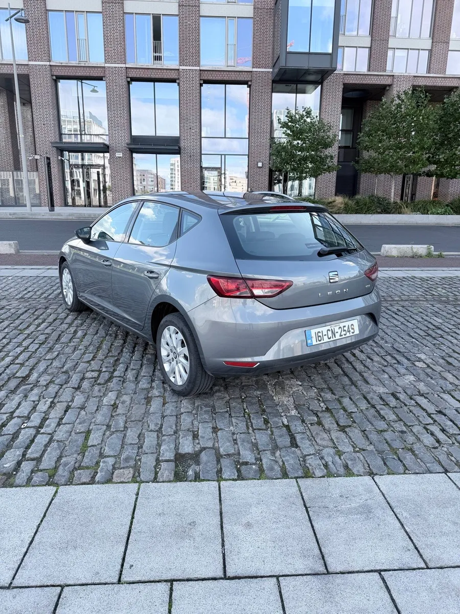 Seat Leon 1.6 Diesel manual NCT 09/27 - Image 6