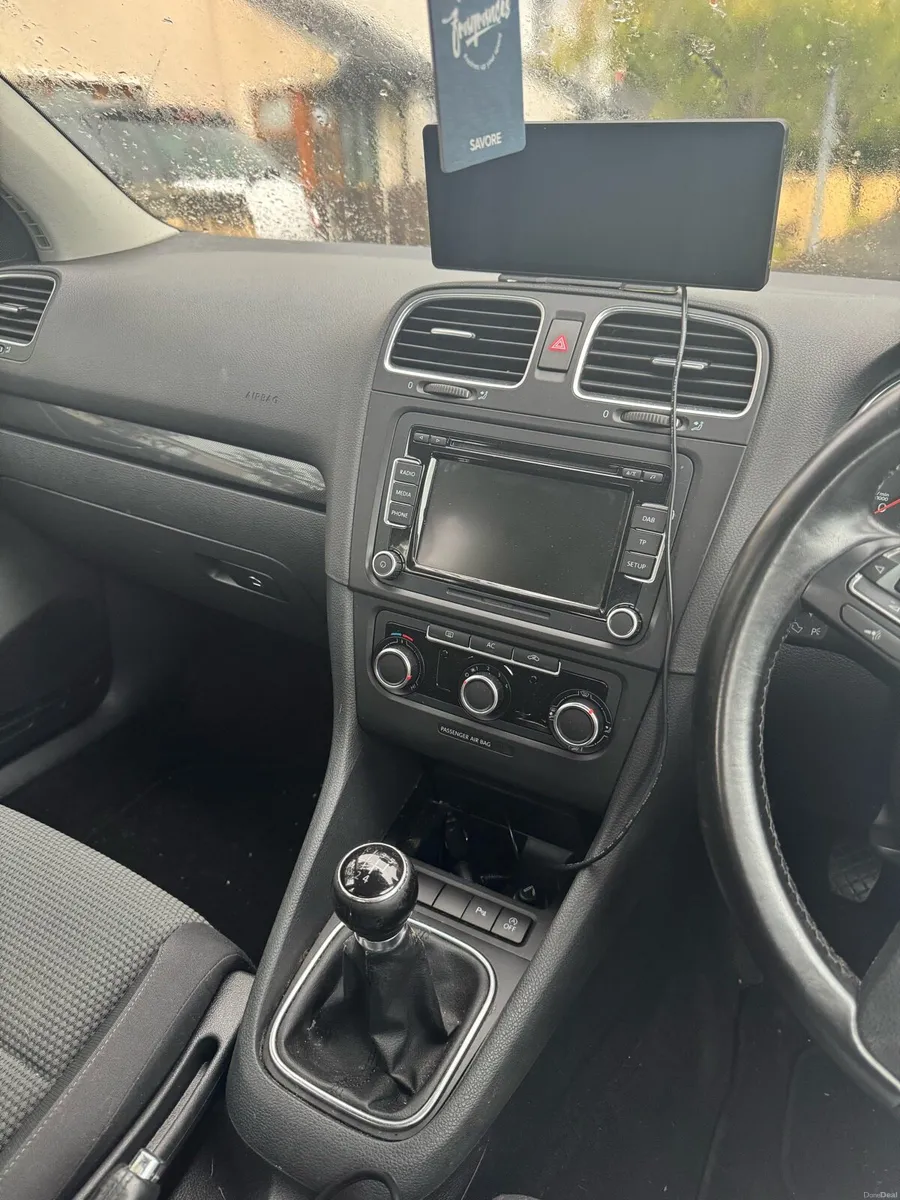 Volkswagen Golf 1.6 blue motion tdi - Image 6