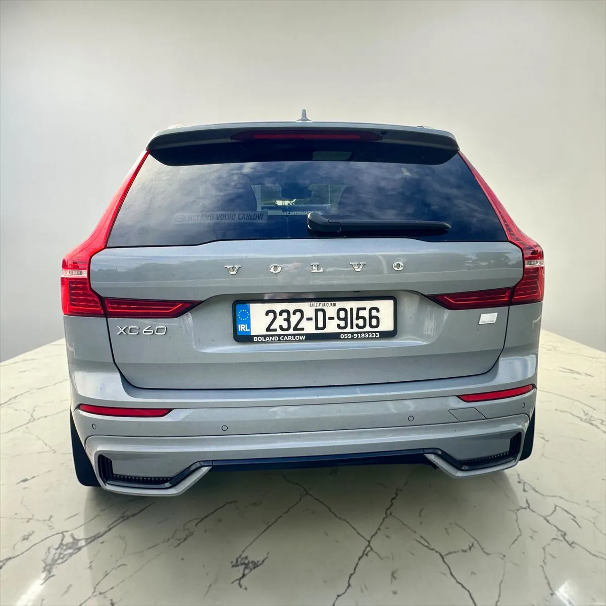 Volvo XC60 T6 PHEV 350hp AT8 Ultimate (dark theme) - Image 6