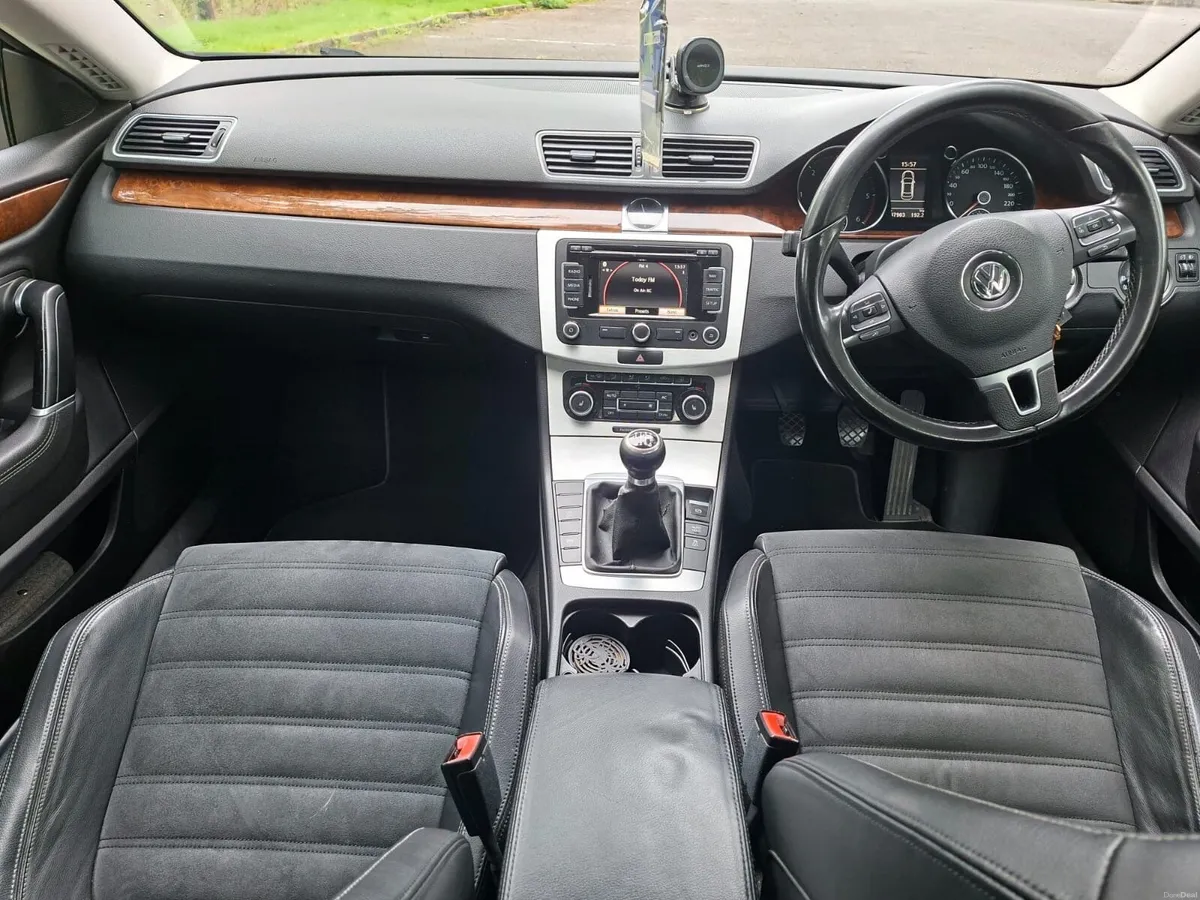 Volkswagen CC 2011 - Image 3