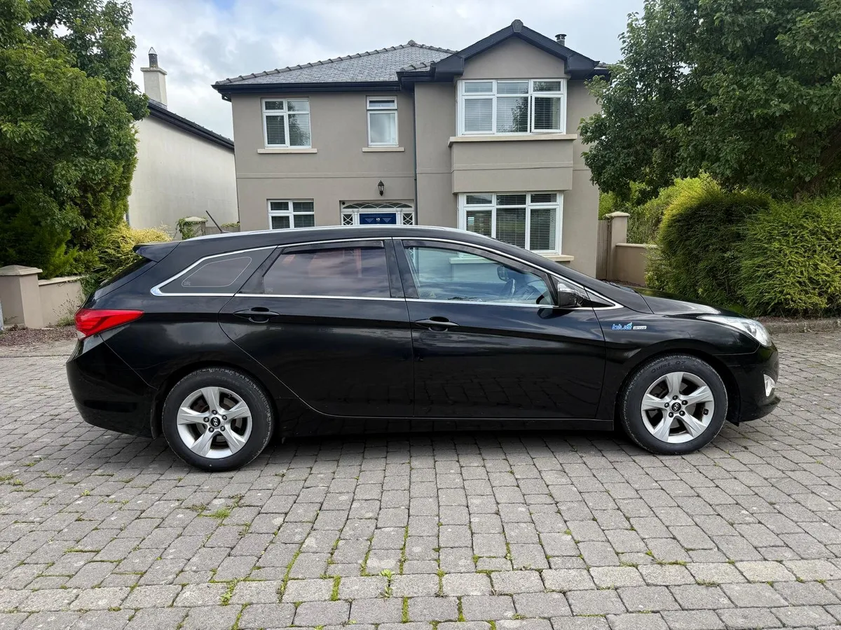 2015 Hyundai i40 - Image 2