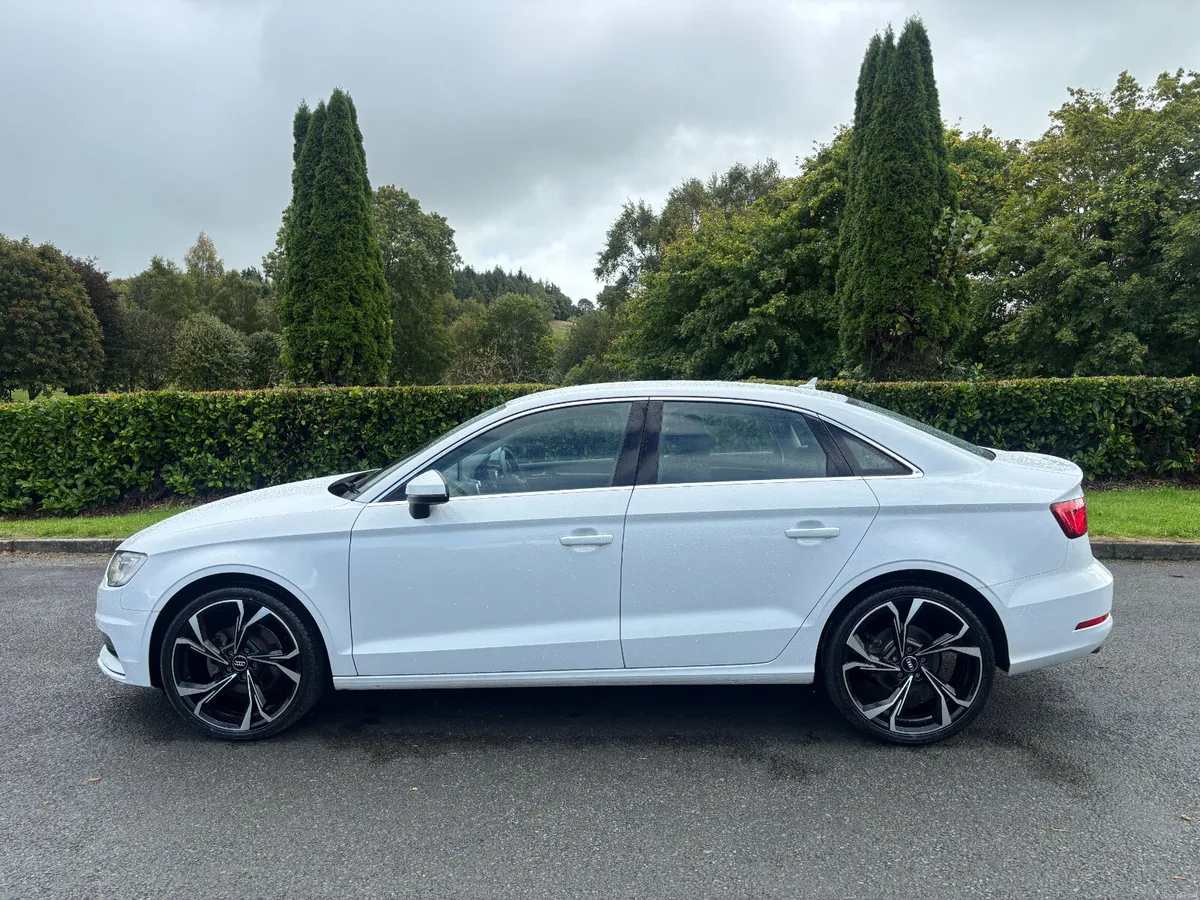 AUDI A3 SALOON 1.4 TFSI AUTO 2015 - Image 4