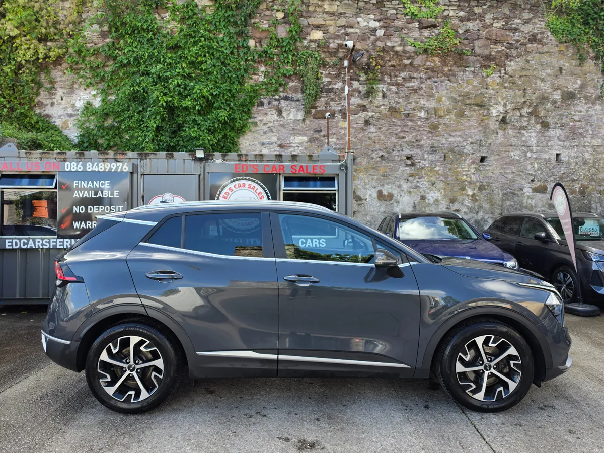Kia Sportage K3 High Spec. 1.6 Diesel Hybrid 2023 - Image 3