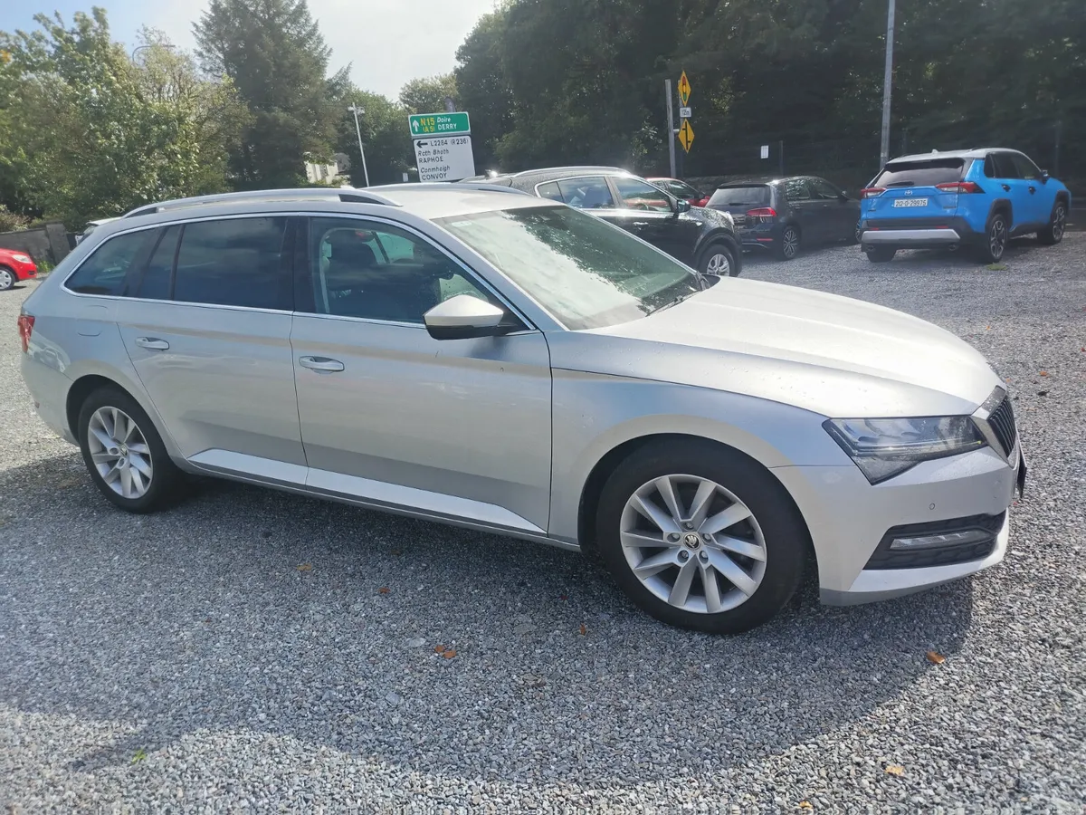 Skoda Superb 2022 - Image 4