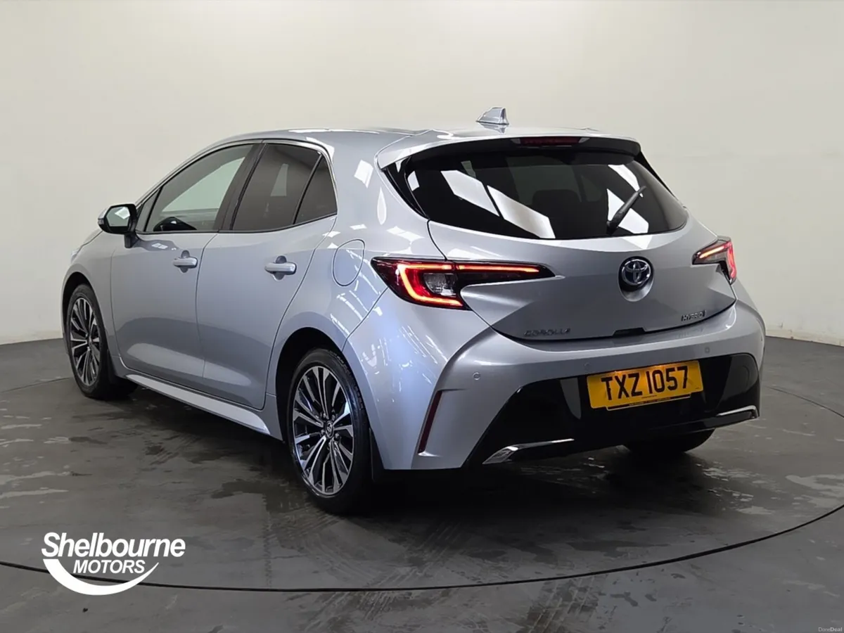 Toyota Corolla 1.8 Hybrid Design 5dr CVT - Image 2
