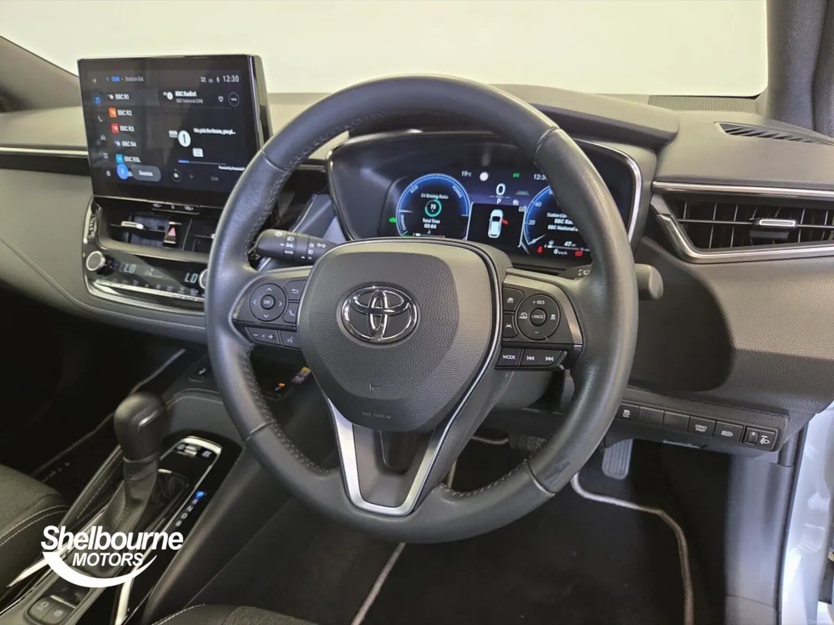 Toyota Corolla 1.8 Hybrid Design 5dr CVT - Image 4
