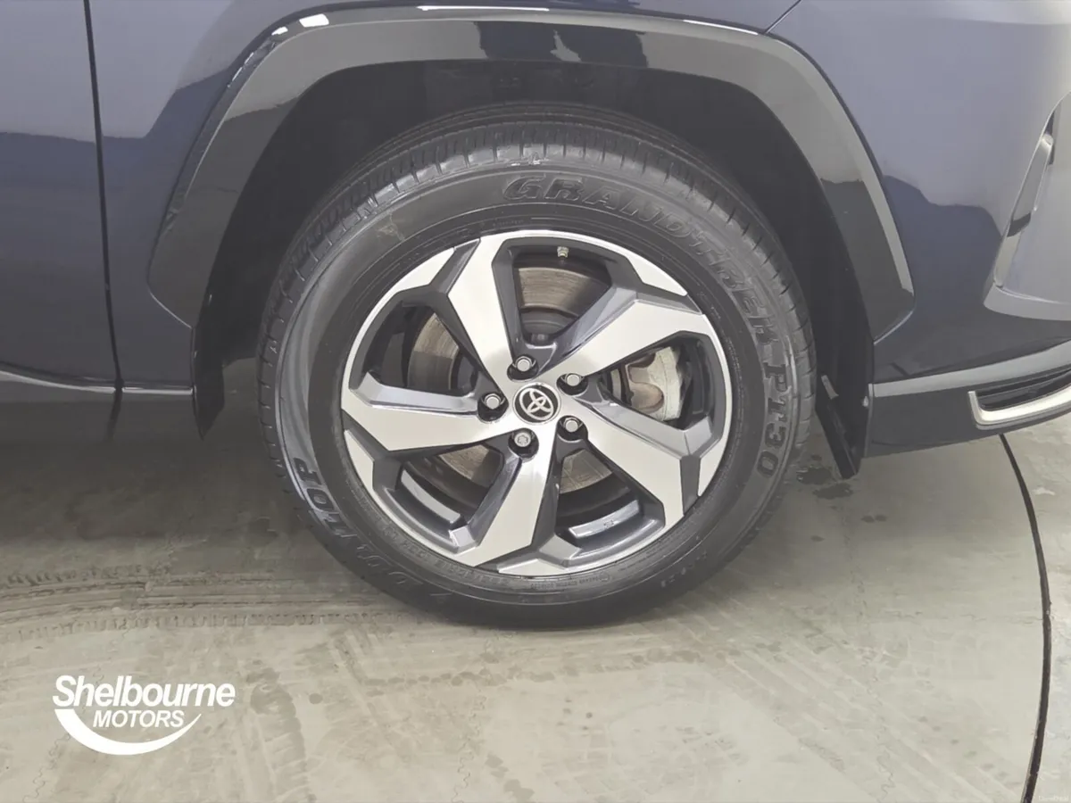 Toyota RAV4 2.5 PHEV Design 5dr CVT - Image 6