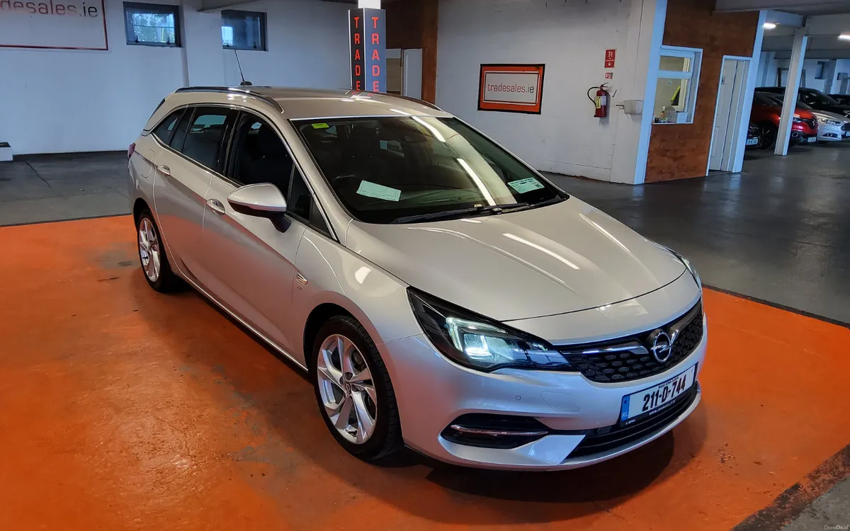 Opel Astra 2021 - Image 1