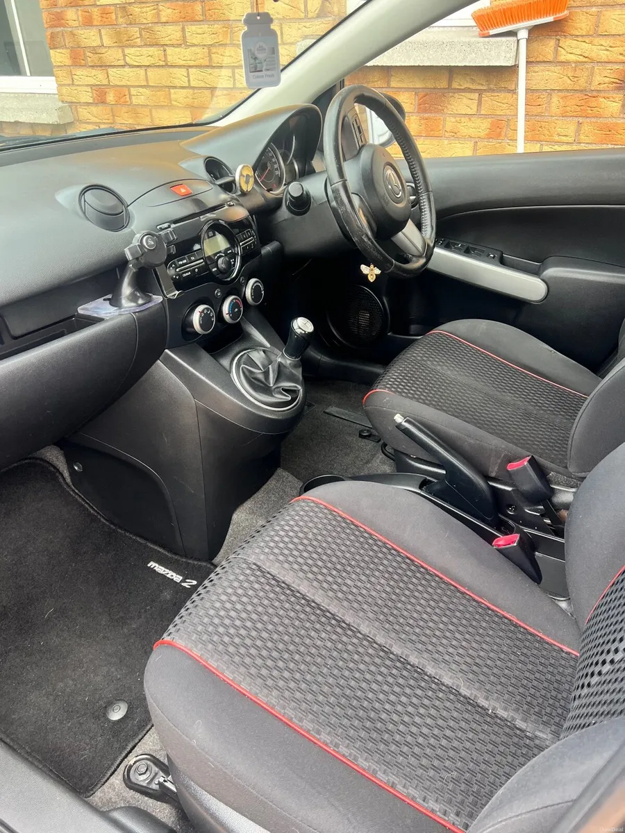 Mazda2 2013 - Image 5