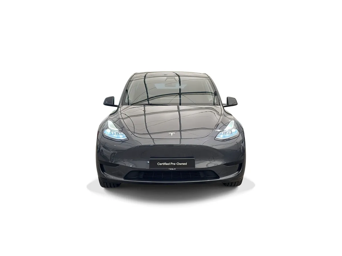 Tesla Model Y 2023 - Image 2