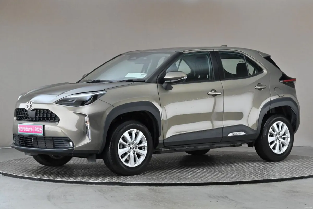 Toyota Yaris Cross 1.5 HYBRID LUNA - Image 4