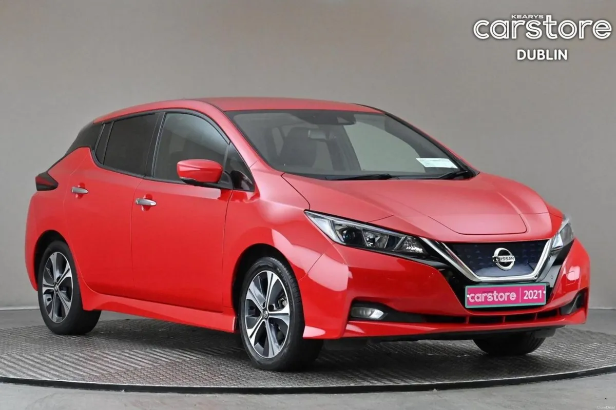 Nissan Leaf EV N-CONNECTA 40 KWH **HALF LEATHER**3 - Image 1