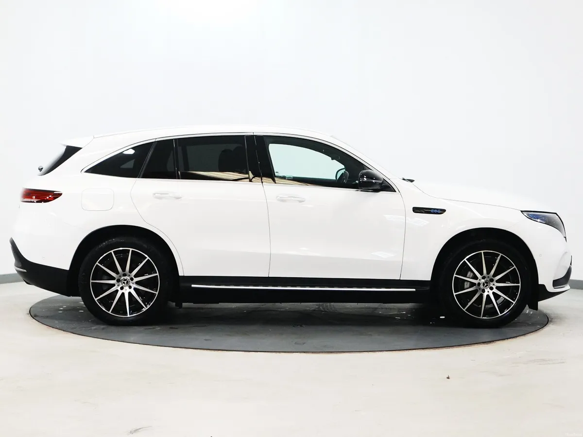 *42* 2022 Mercedes-Benz AMG 4MATIC AMG LINE - Image 2