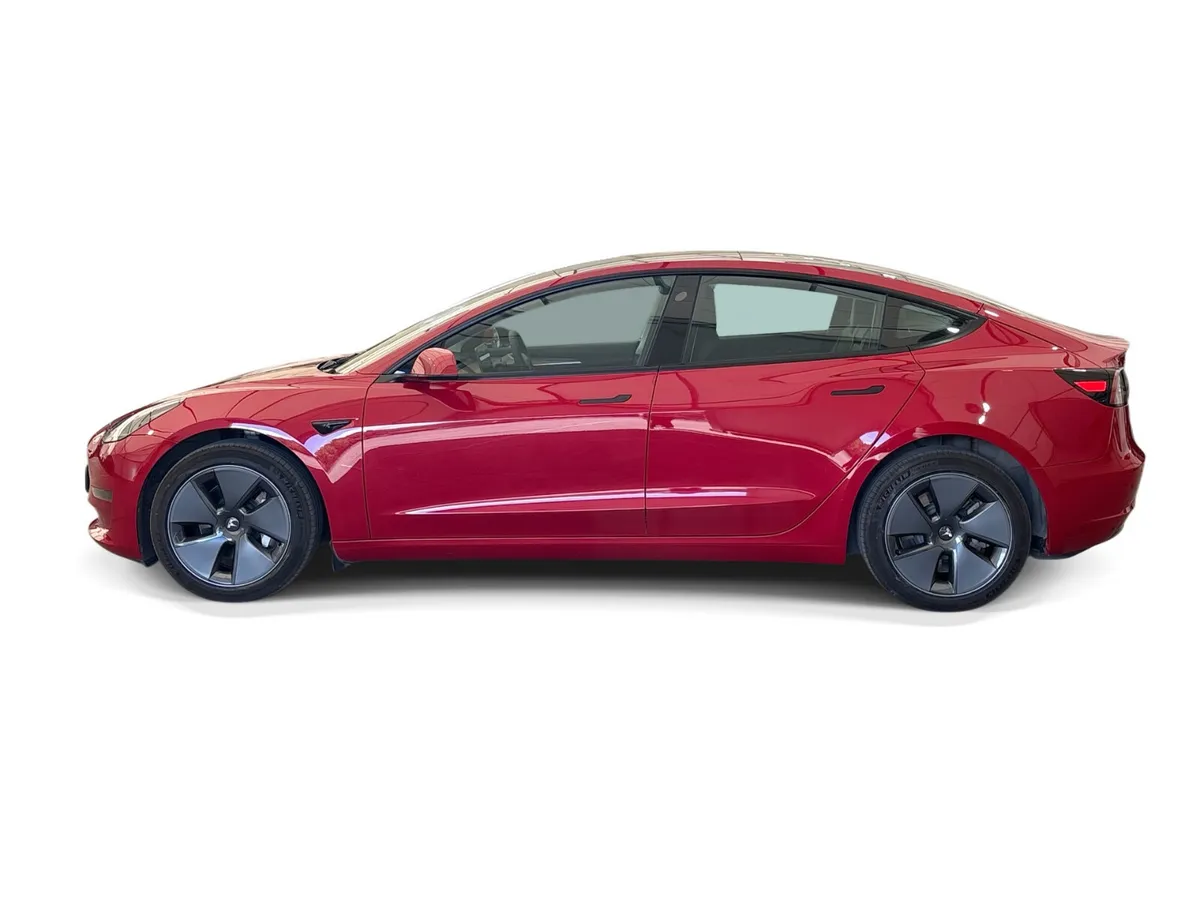 Tesla Model 3 2023 - Image 6