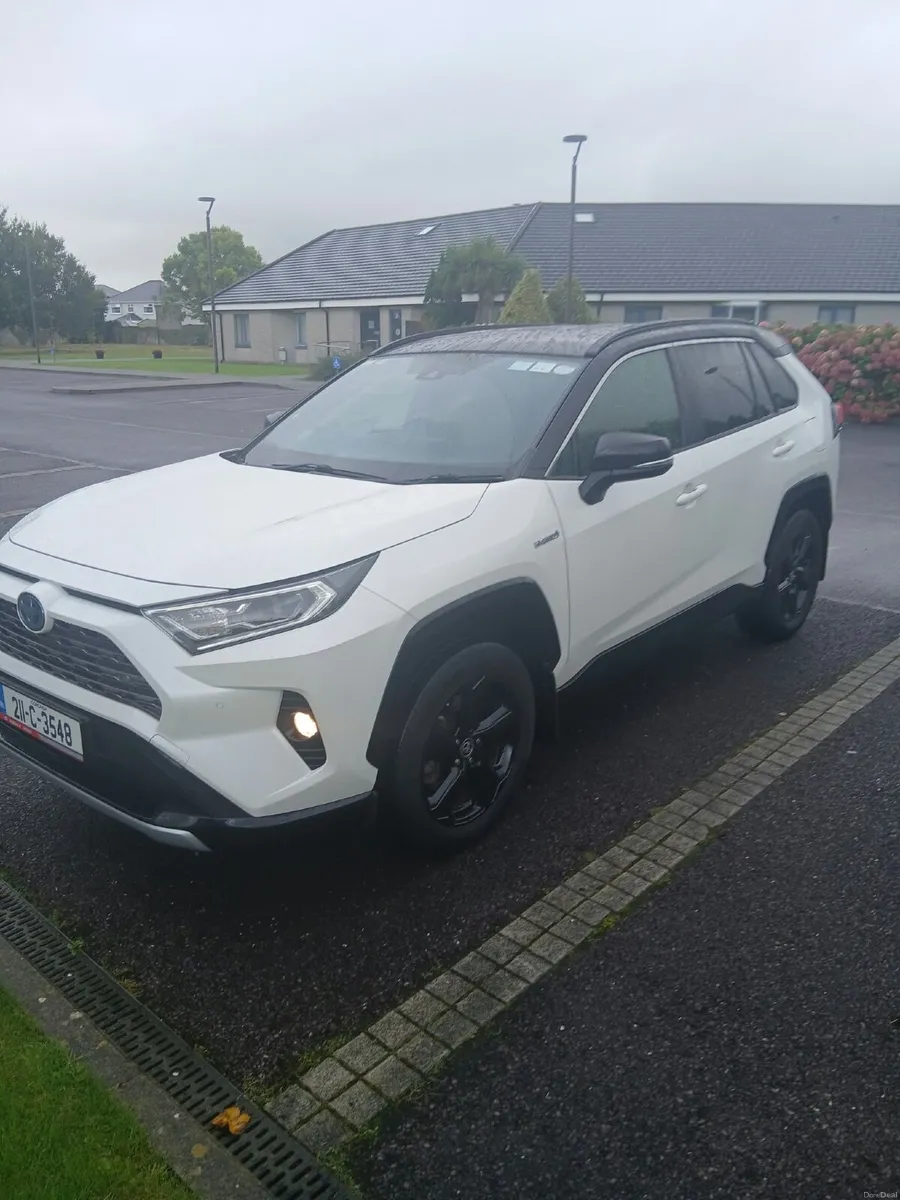 Toyota RAV4 Sport 2021 - Image 2