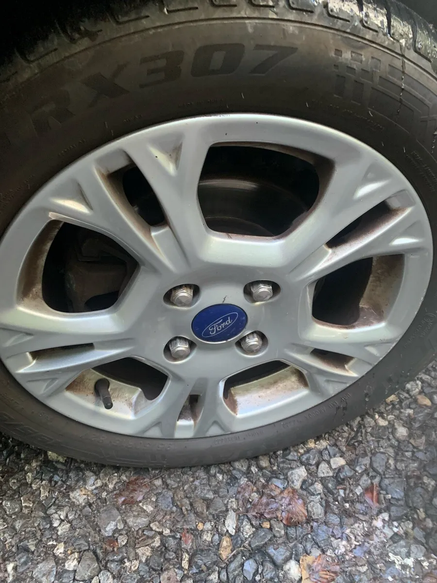 Ford Fiesta ZETEC diesel, nct and taxed - Image 4