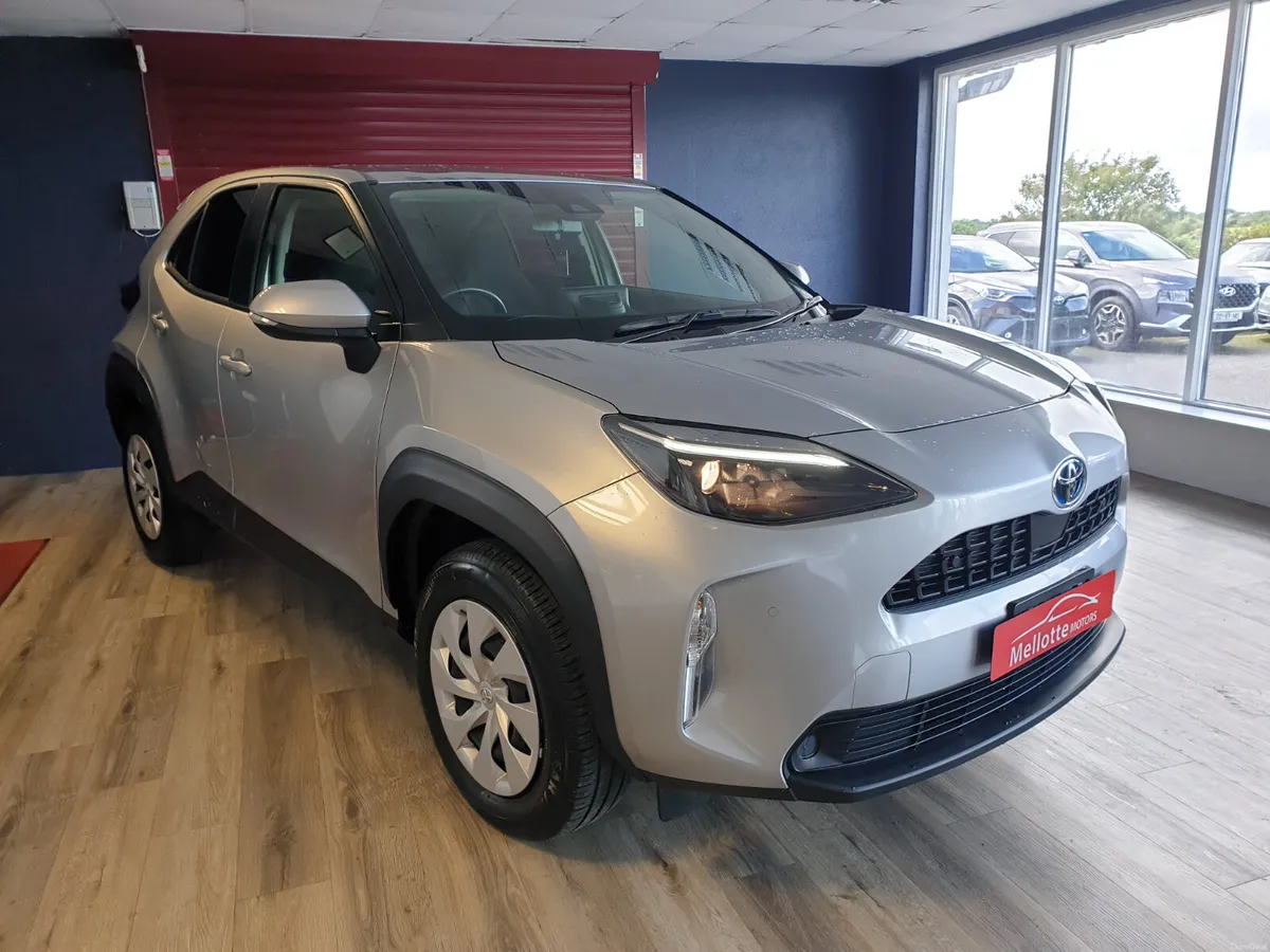 Toyota Yaris Cross 1.5 HYBRID AUTO - Image 1