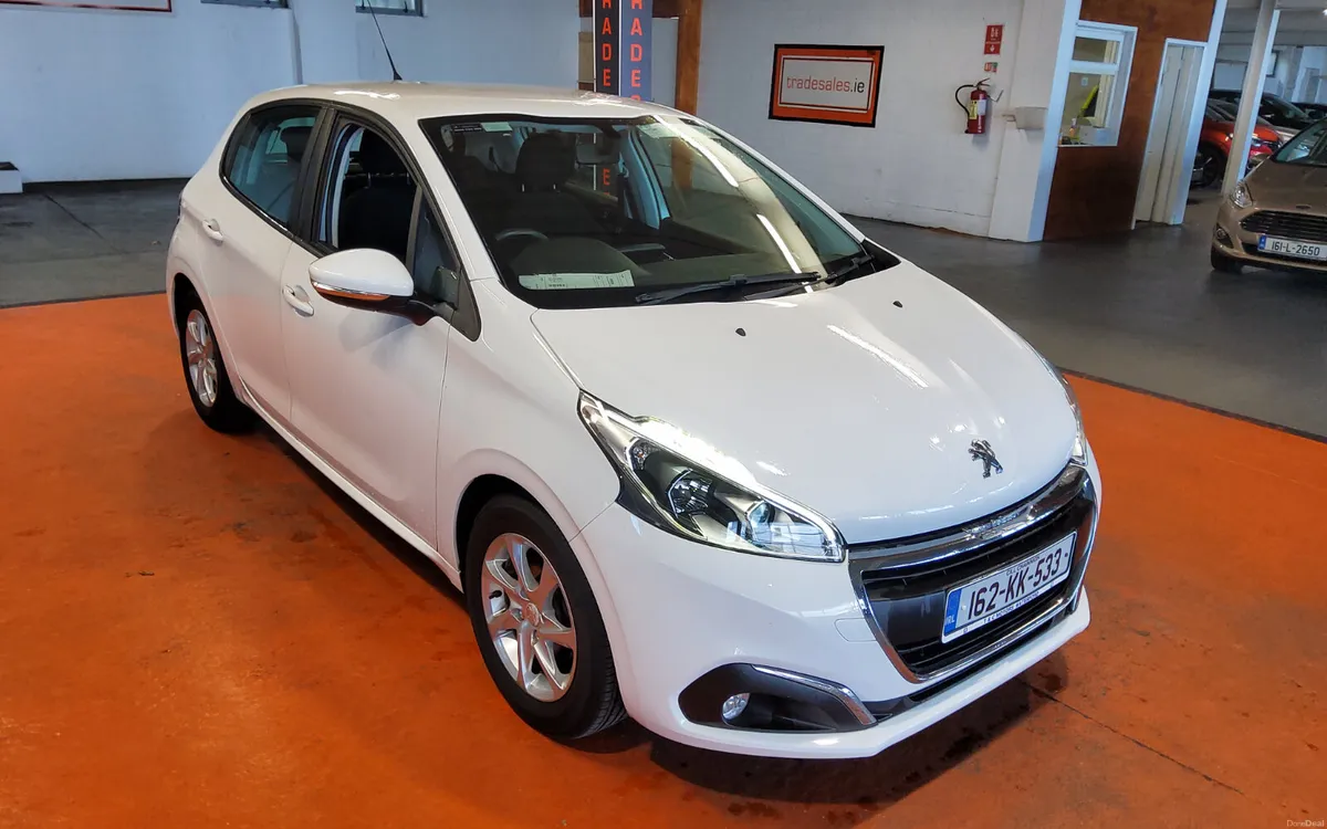 Peugeot 208 2016 - Image 1