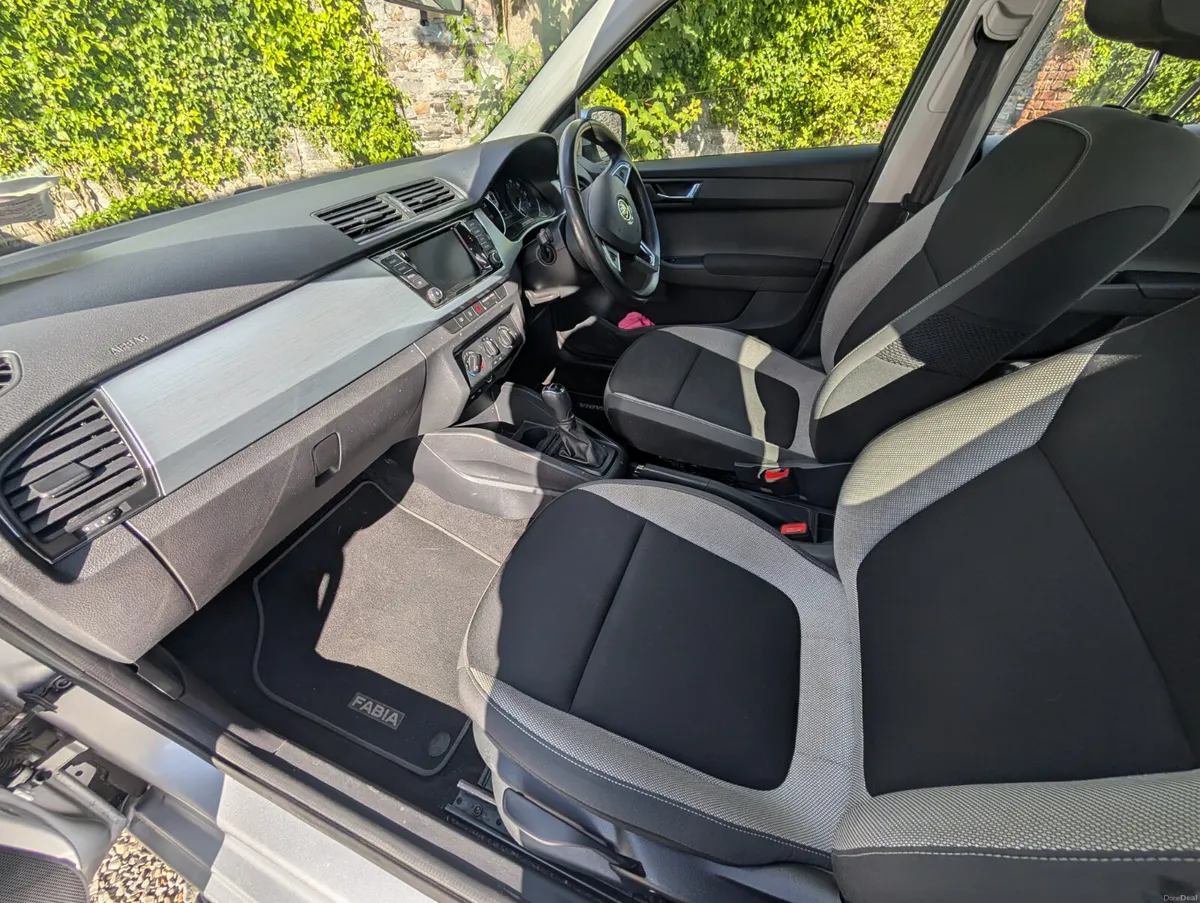 2018 Skoda Fabia 1.0 TSI Petrol Automatic - Image 4
