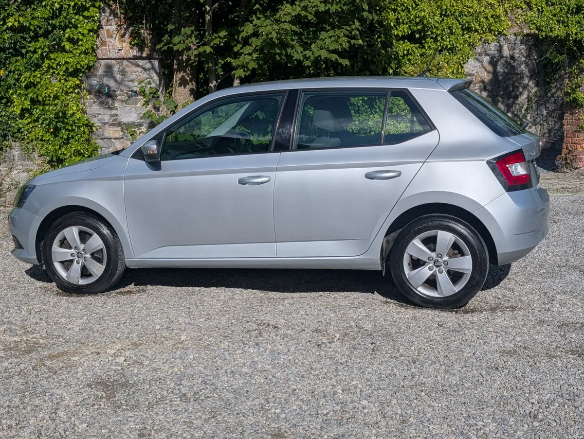 2018 Skoda Fabia 1.0 TSI Petrol Automatic - Image 5
