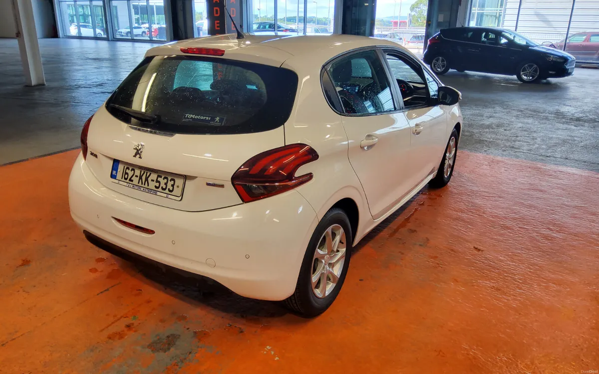 Peugeot 208 2016 - Image 3