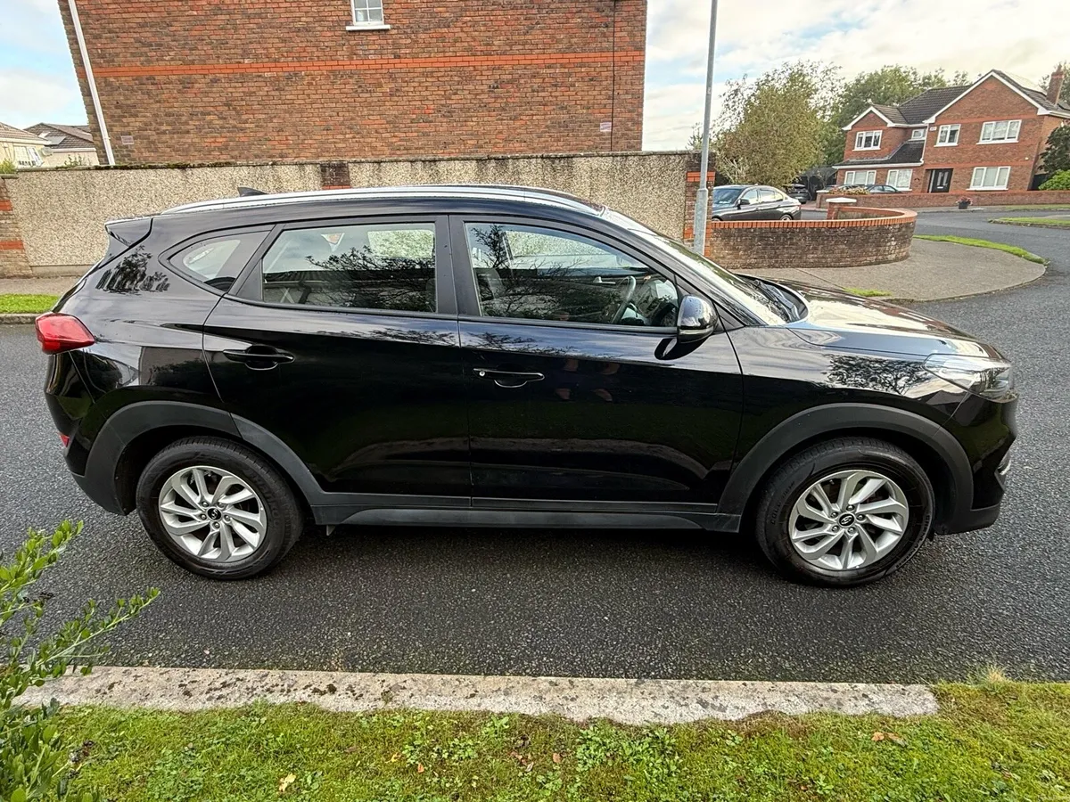 172 Hyundai Tucson 178k kms NEW NCT 10/27 - Image 5