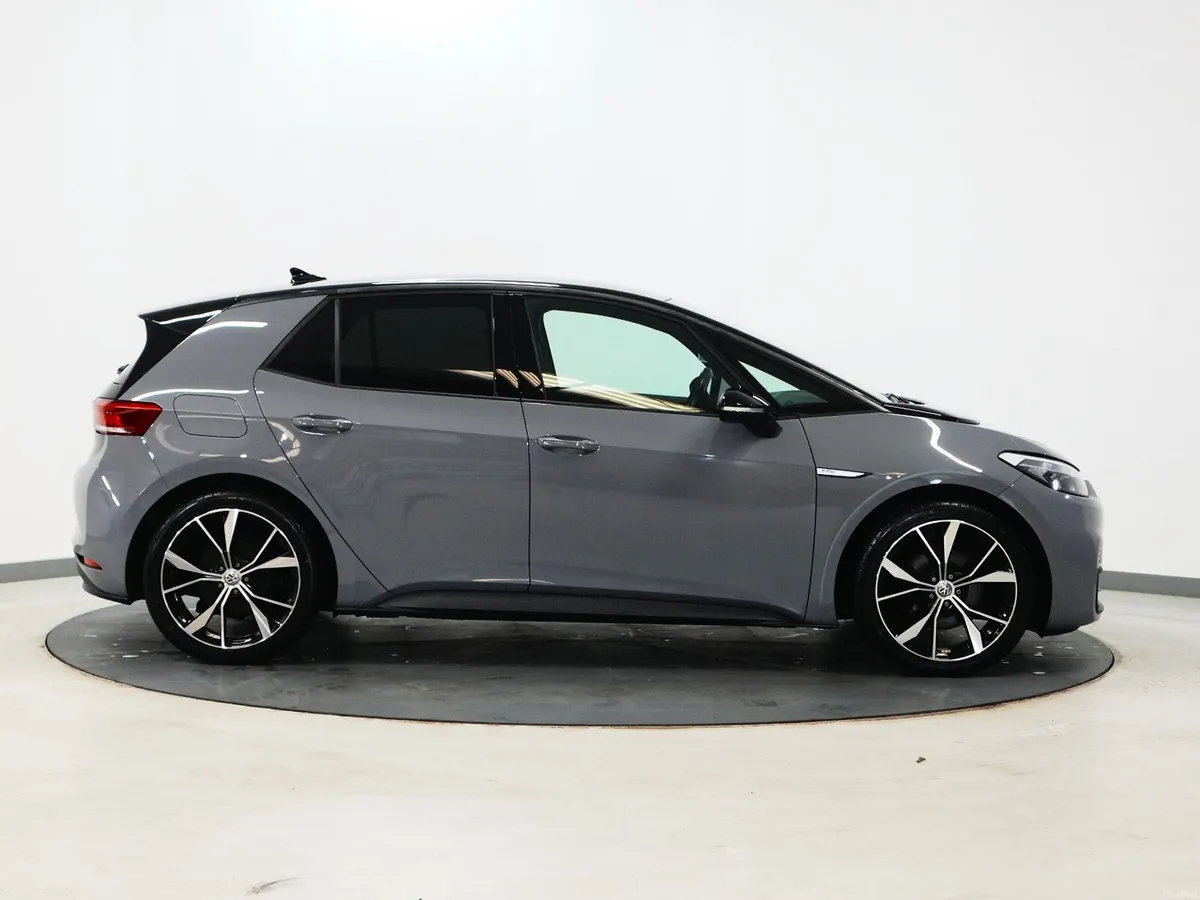 *54* 2023 Volkswagen ID.3 EV LIFE - Image 2