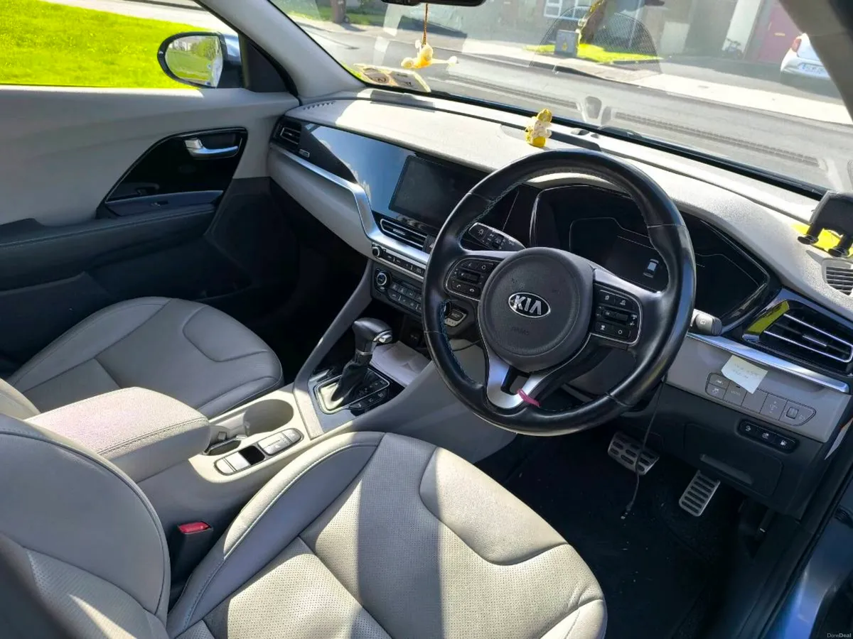 Kia Niro PHEV - Image 5