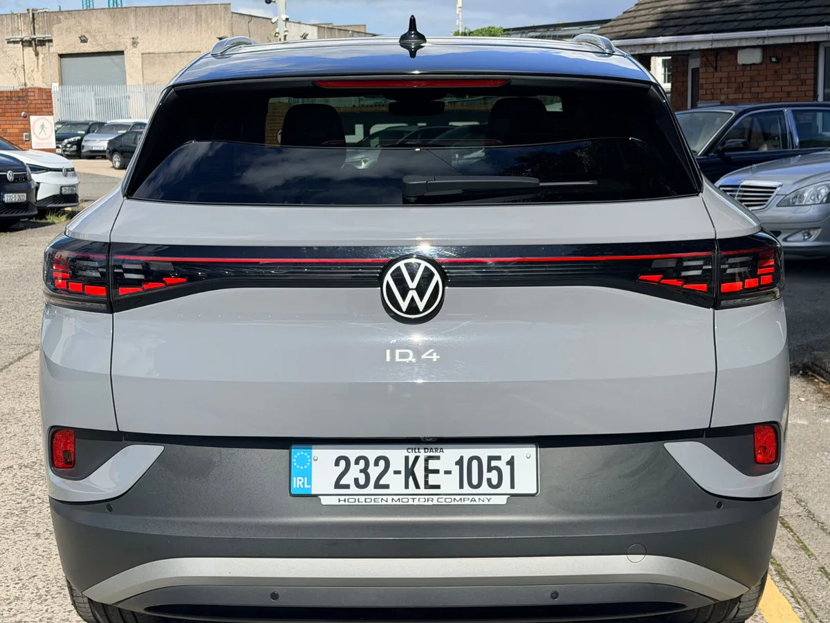 2023 Volkswagen ID.4..52 KWH BATTERY - Image 5