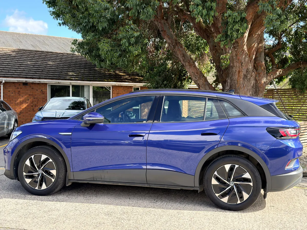 2023 Volkswagen ID.4..52 KWH BATTERY - Image 4
