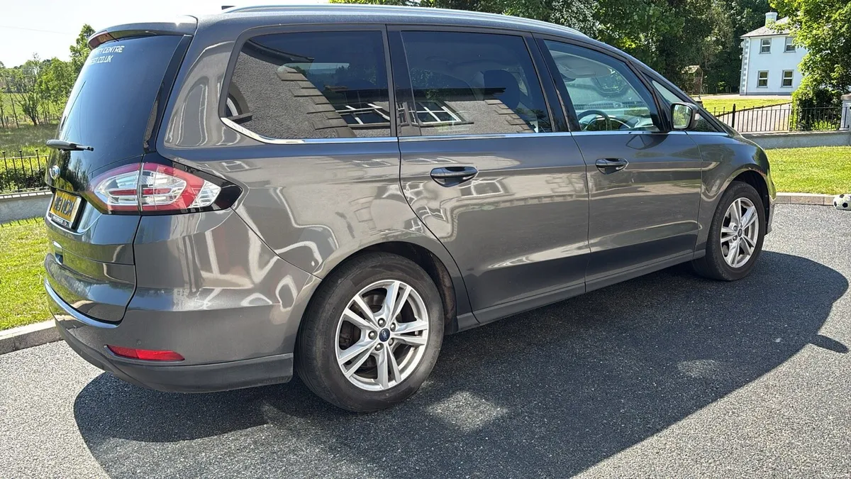 Ford Galaxy - Image 3
