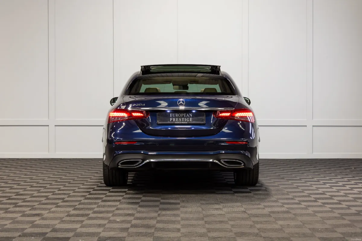 222 Mercedes-Benz E-Class E220d Avantgarde - Image 5