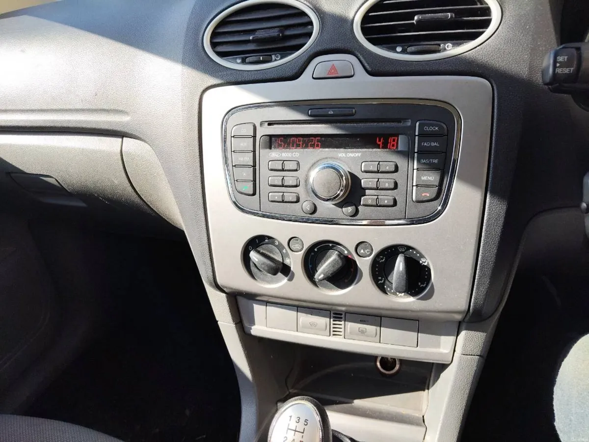 Ford Focus - Image 2