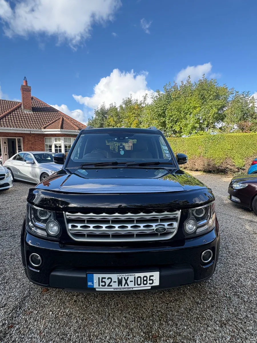 Land Rover Discovery 2015 , 3.0 v6 crew cab - Image 3
